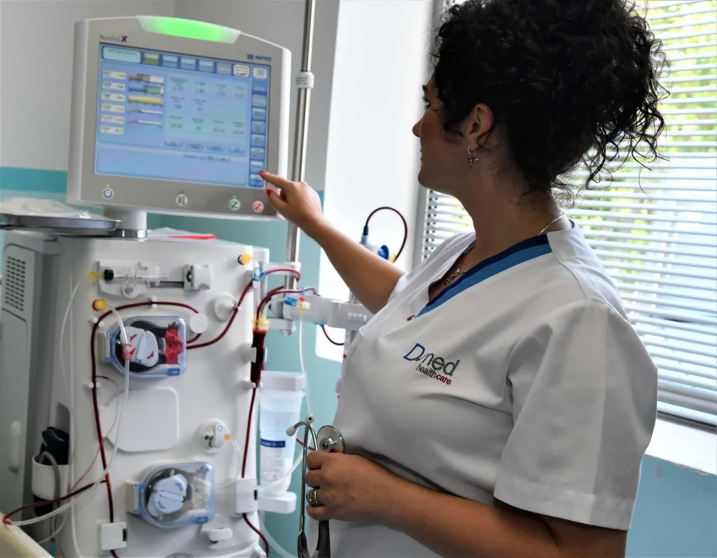 medical software for dialysis system monitoring